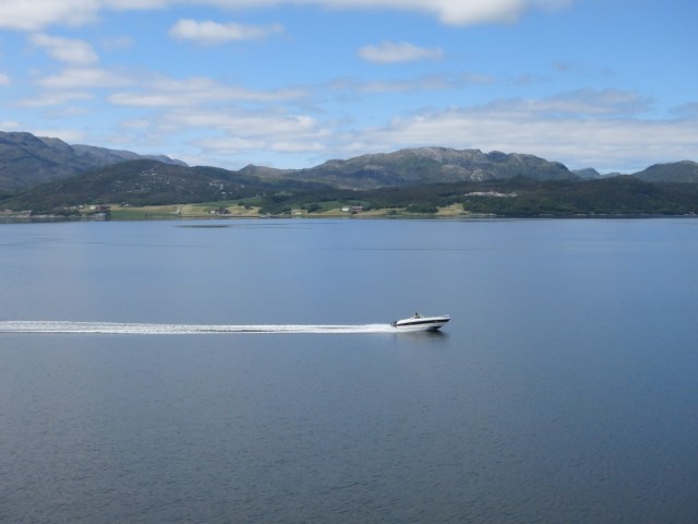 Hurtigruten_2015-06-27_11-20